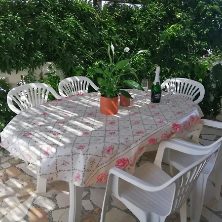 Zmiric * Primošten