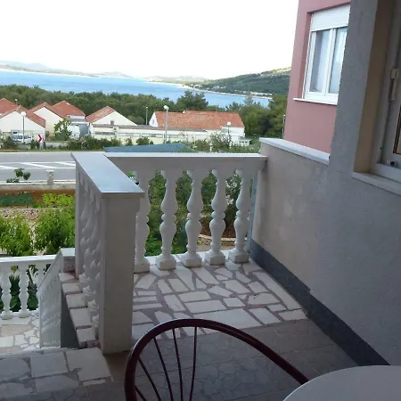 Zmiric Apartment Primosten