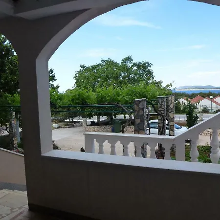 Apartment Zmiric *