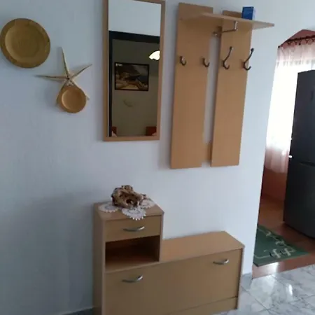 Zmiric Apartment *